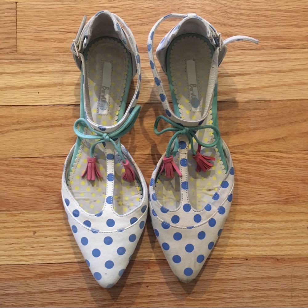 Boden size 38 spotted T strap flats polka dots